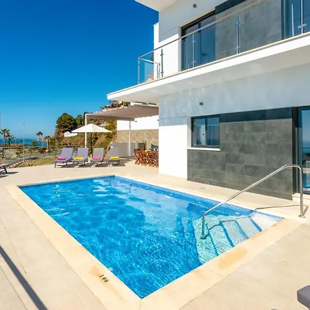 Ladera Vista By